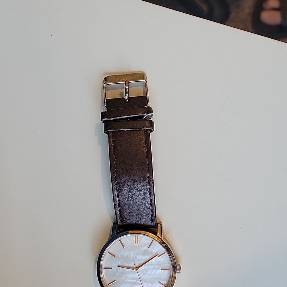 Leather Watch - Picture 5 of 7